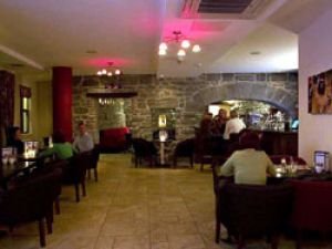 Coach House Hotel