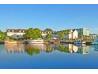 Hodson Bay Hotel