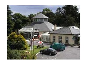 Kylemore Pass Hotel