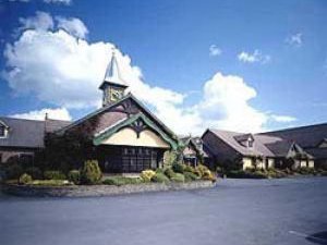 Oakwood Arms Hotel