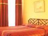 Rooms in Queens Hotel & Nightclub
